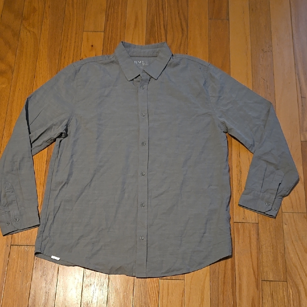 NWT MEN'S BYLT BASICS "THE PALOMA 2.0" LONG SLEEVE BUTTON DOWN SHIRT. COLOR WILL